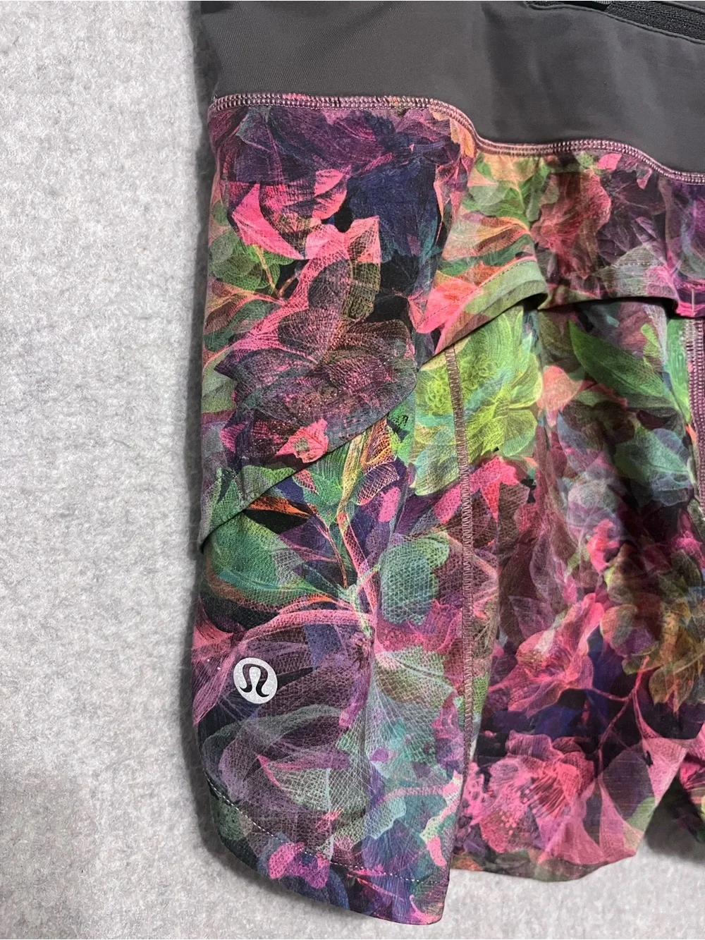 Lululemon Speed Up Mid-Rise Lined Short 4